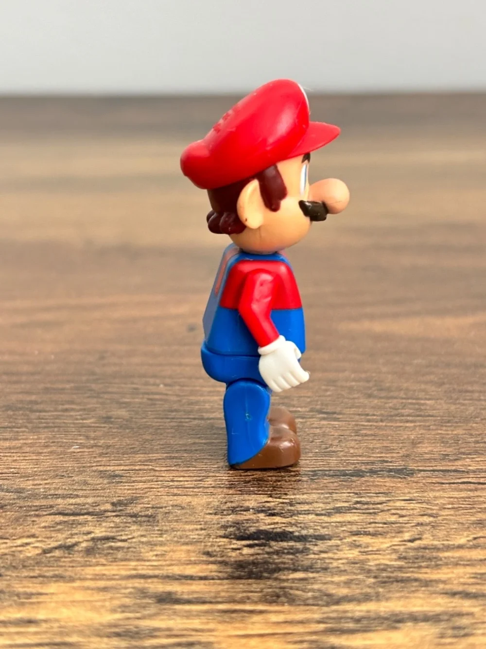 K'NEX Nintendo Super Mario Bros Mario Mini Action Figure Toy Cake Topper 2011